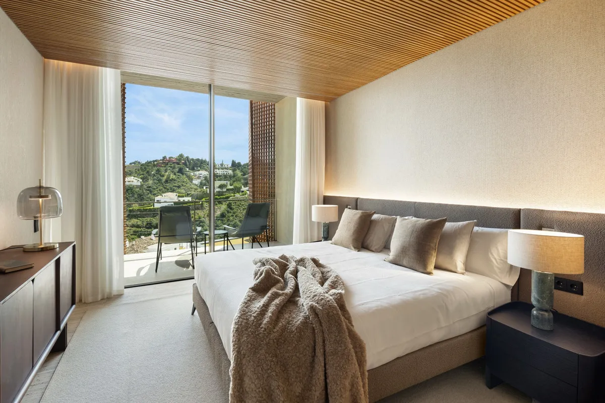 ddf53586-f229-41d9-a7fb-78d91a37358e