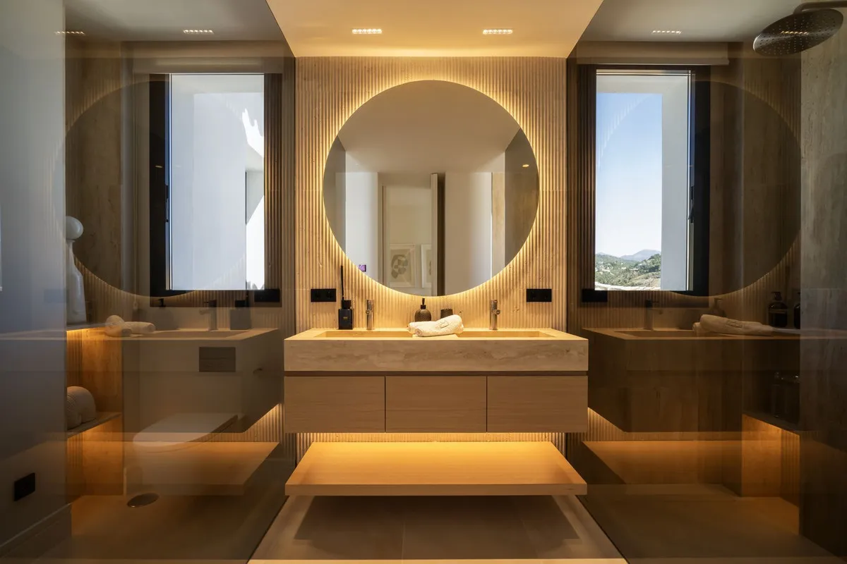 0006c9c9-8a8c-463d-8696-cc75f2701a8a