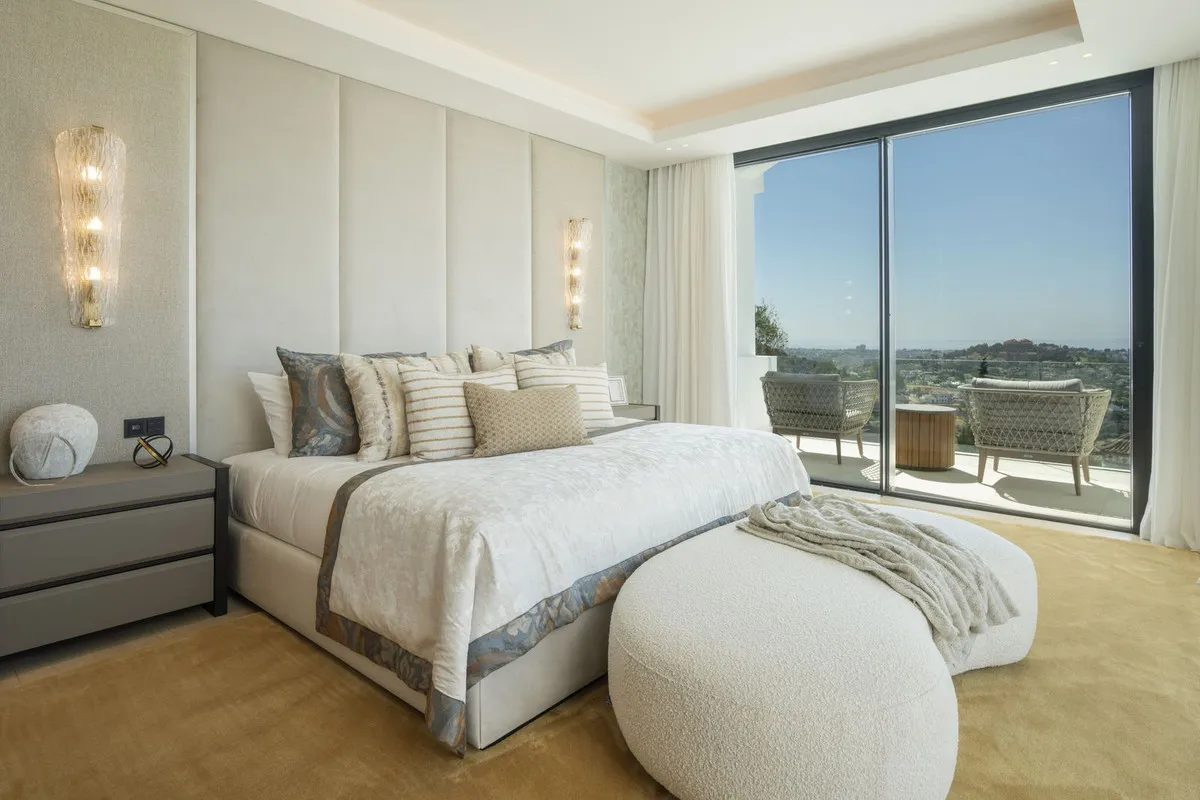 60116301-7aee-4517-94f7-5c4e2907889b