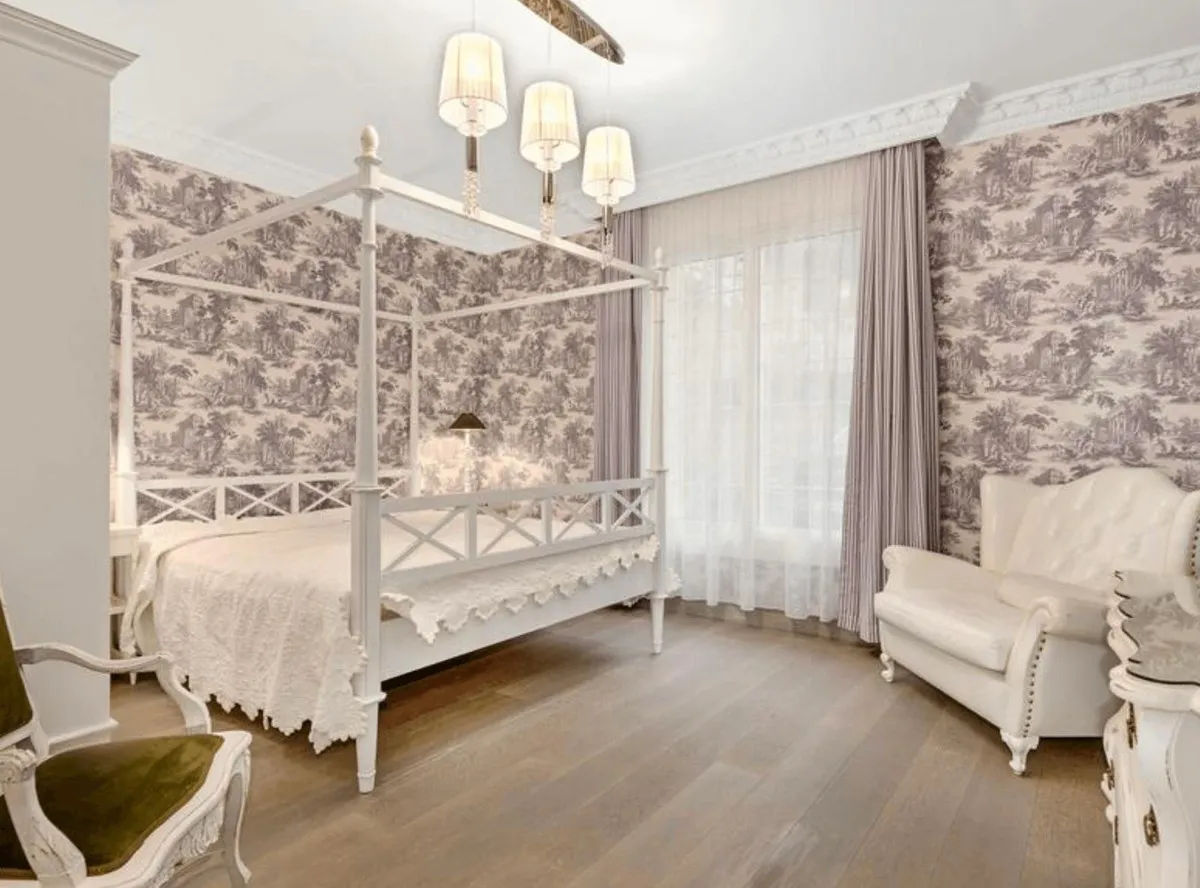 eb6168e4-4137-406f-b164-4d2b61905594