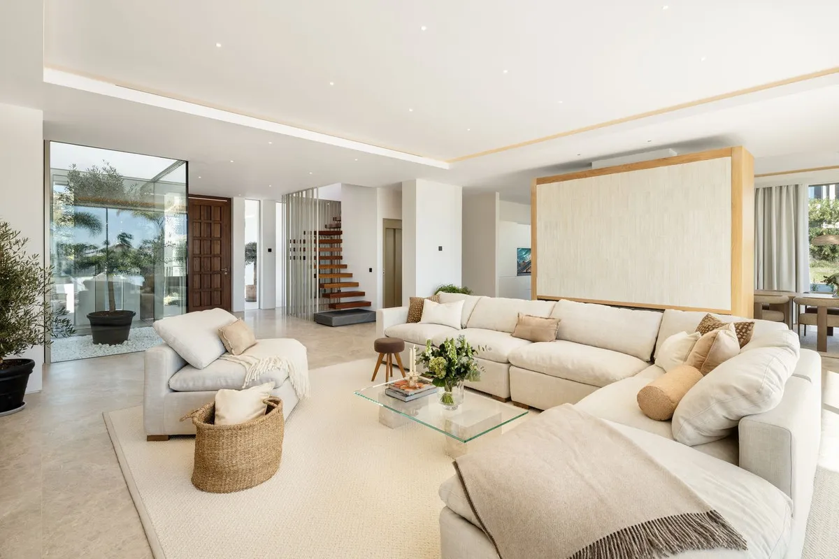 cc63334b-f95d-4ec1-9976-63998f585f55