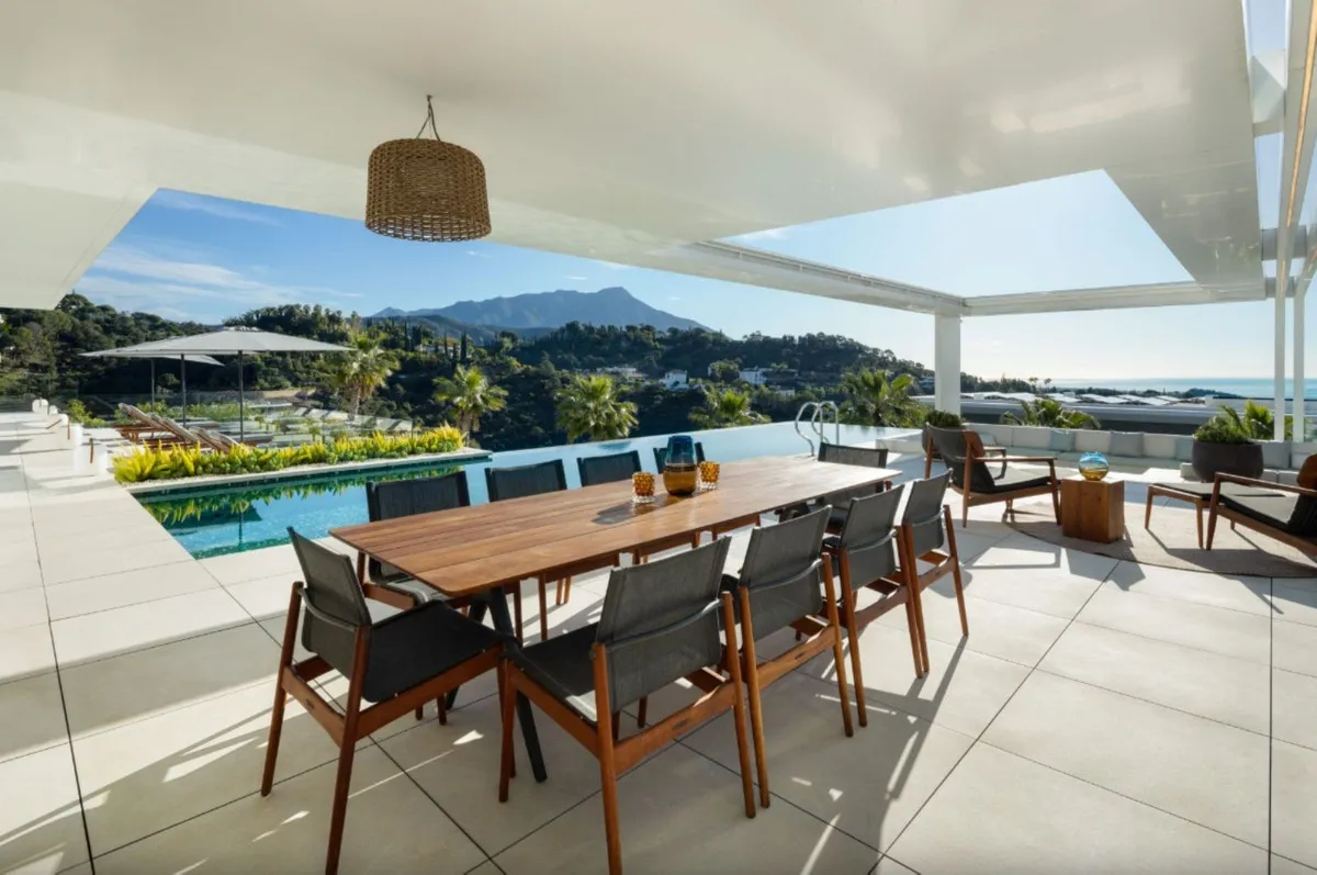 1373e8af-8ffc-4070-9114-ea17150bb755