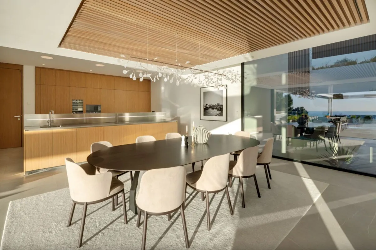 601771bc-db85-429e-a4a4-dfc9703c920e