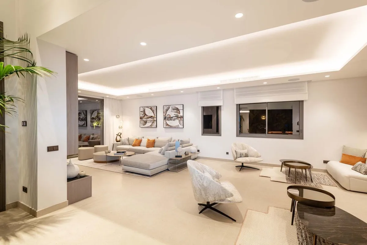 2fc0b996-5a98-43d7-bb4a-98cdbb8b901a