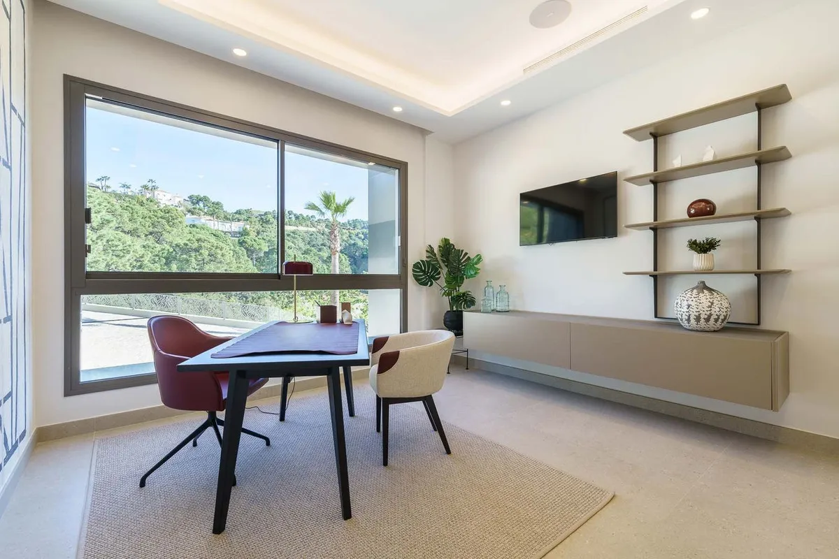 e86a3b8a-2101-4ba8-892a-e7ce3efcb329