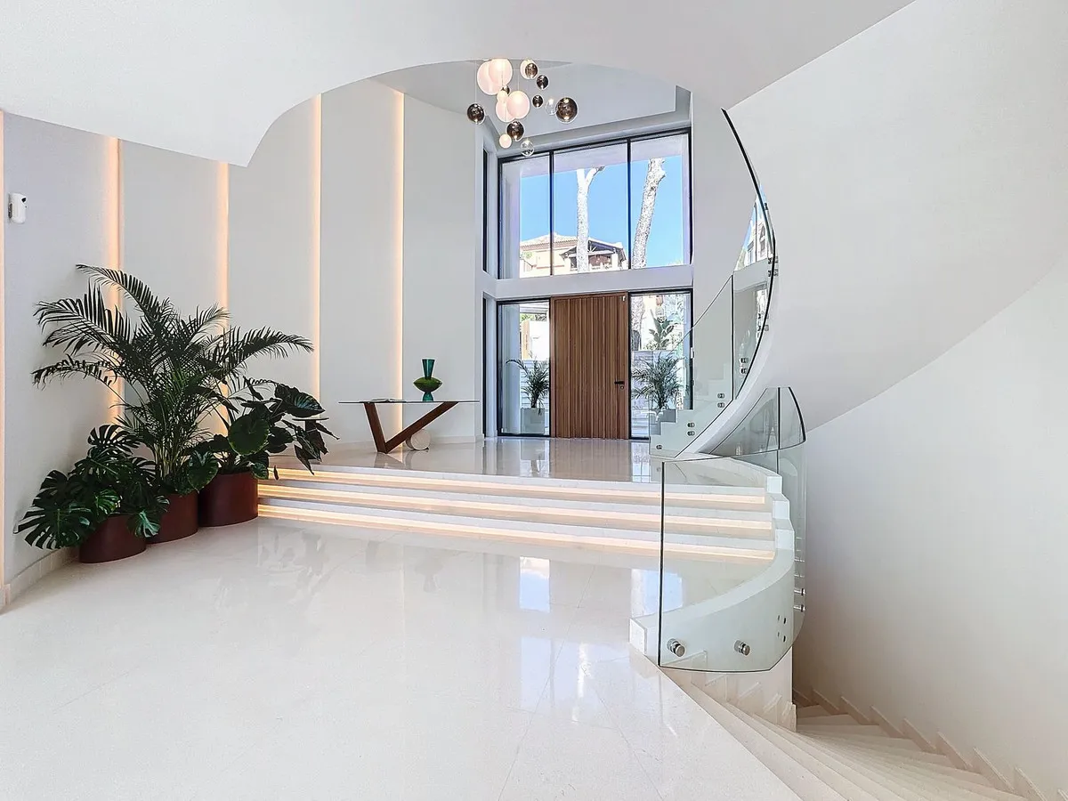 01fdcf50-5a7f-445c-aea0-52e3b432dec0