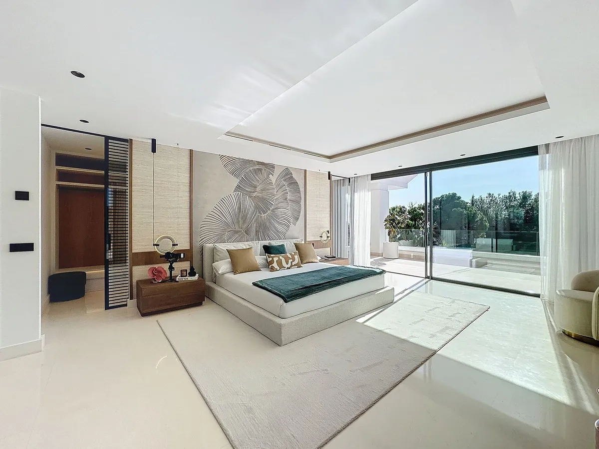 070a3c0f-7a09-42e3-bd4c-332a56a28627