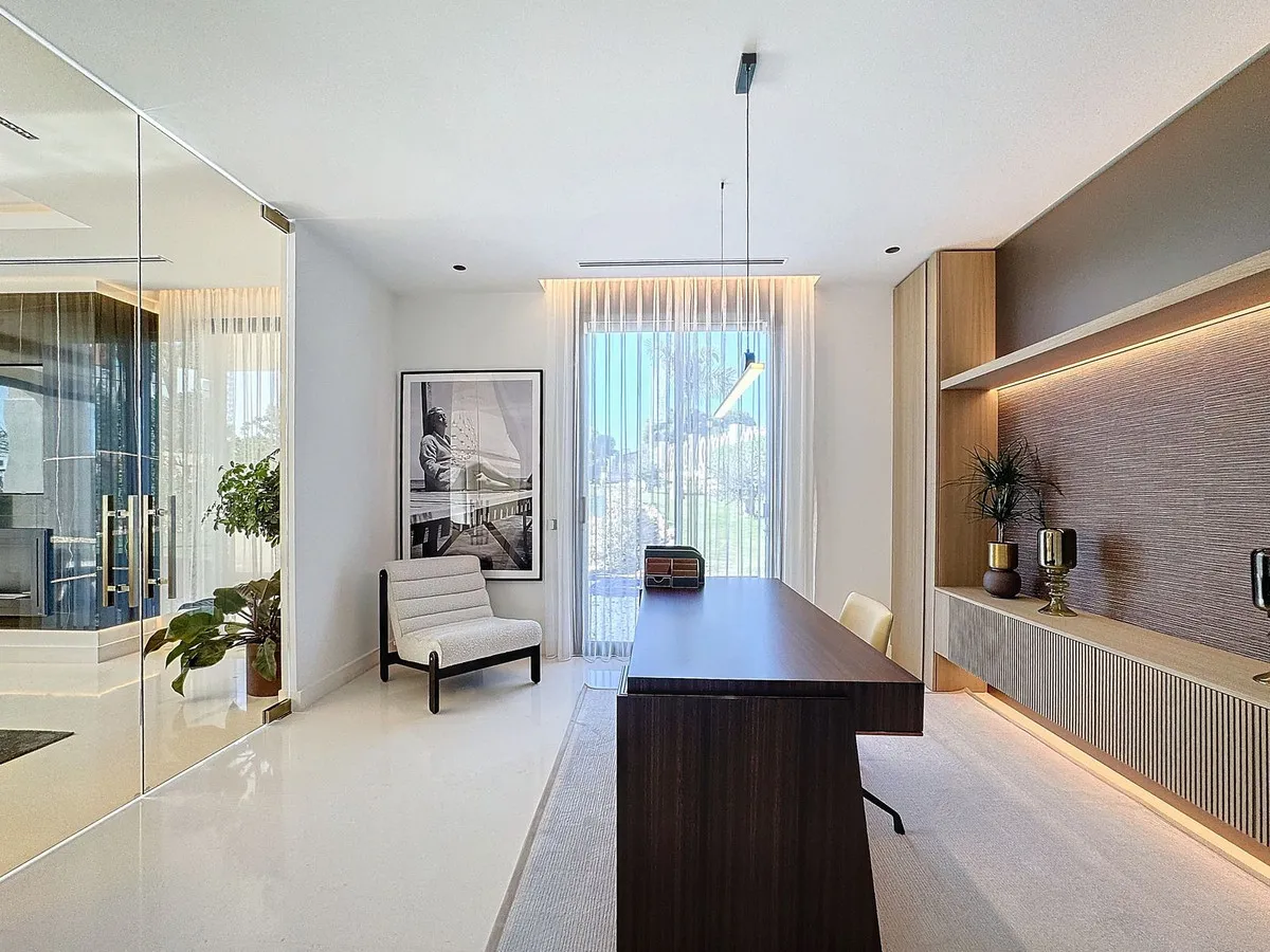 0a5d4caa-cb02-4caf-aedf-e9f351d8869d