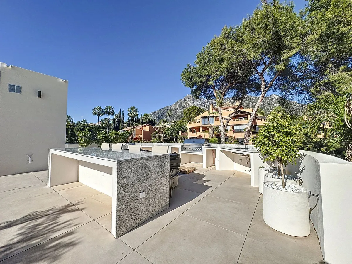 163139d5-91e6-405b-a16d-63a21d0f9489