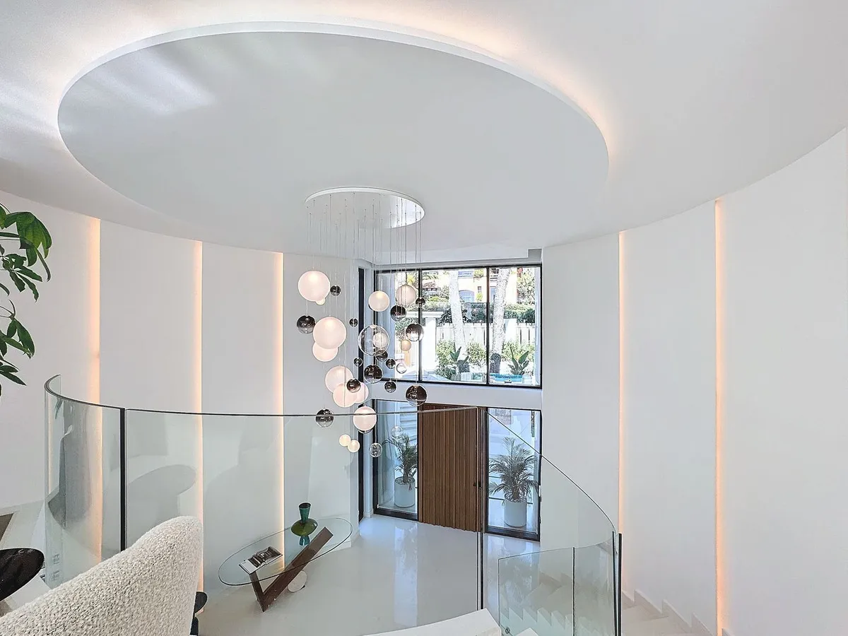 96238243-e4aa-47e5-a96e-149b6203bd0f