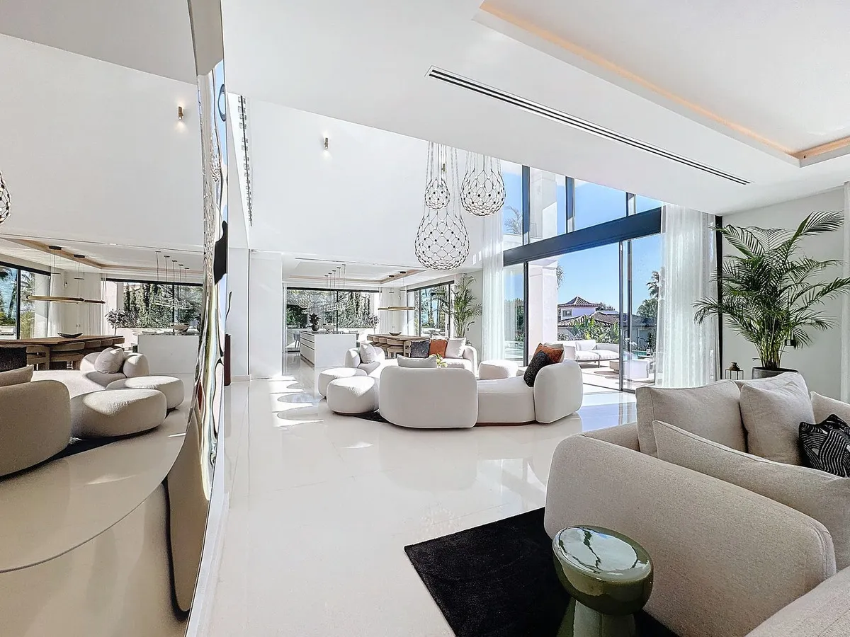 983eb9ea-f530-48c1-b75a-549c88fcd573