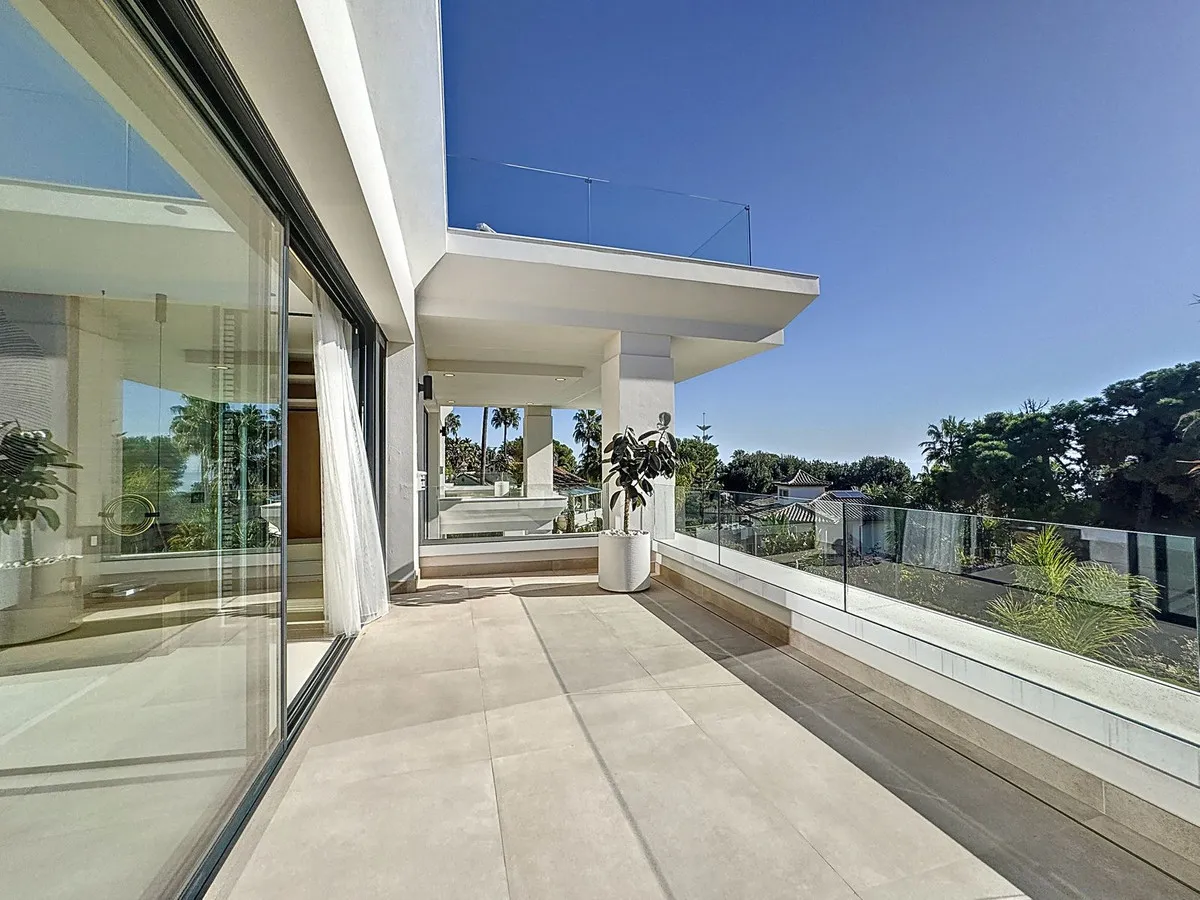 bdf94352-0bab-4613-977e-f727c09a54be