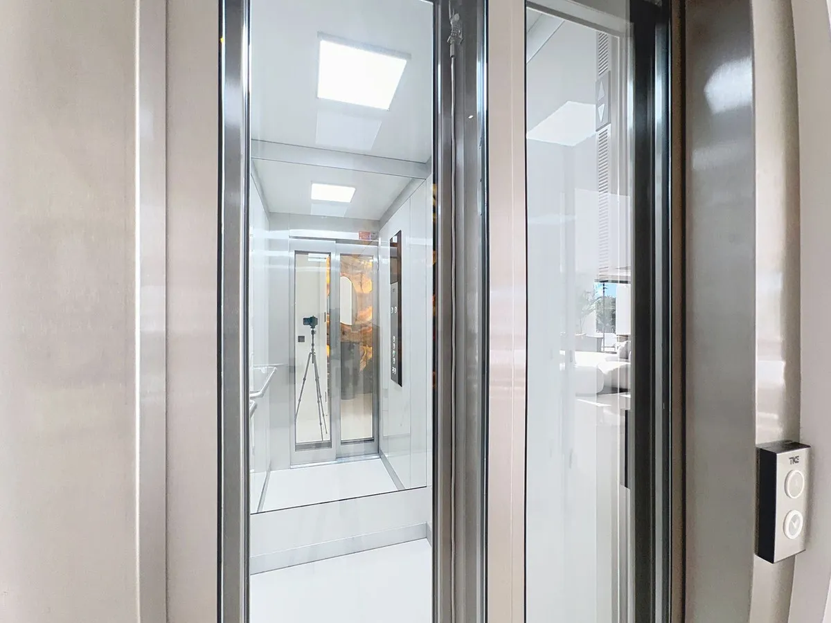 c06d58a8-0328-49a9-96e1-36354e2192fa