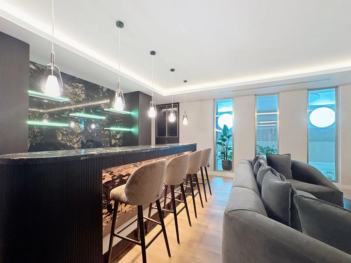 cdb011a0-3057-42f2-8ea8-d26554fcf39a