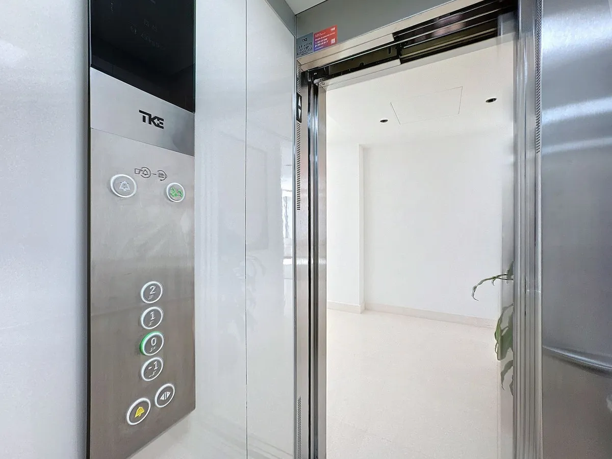 fe47cc64-e2e1-4c54-abce-ce8b123e2be8