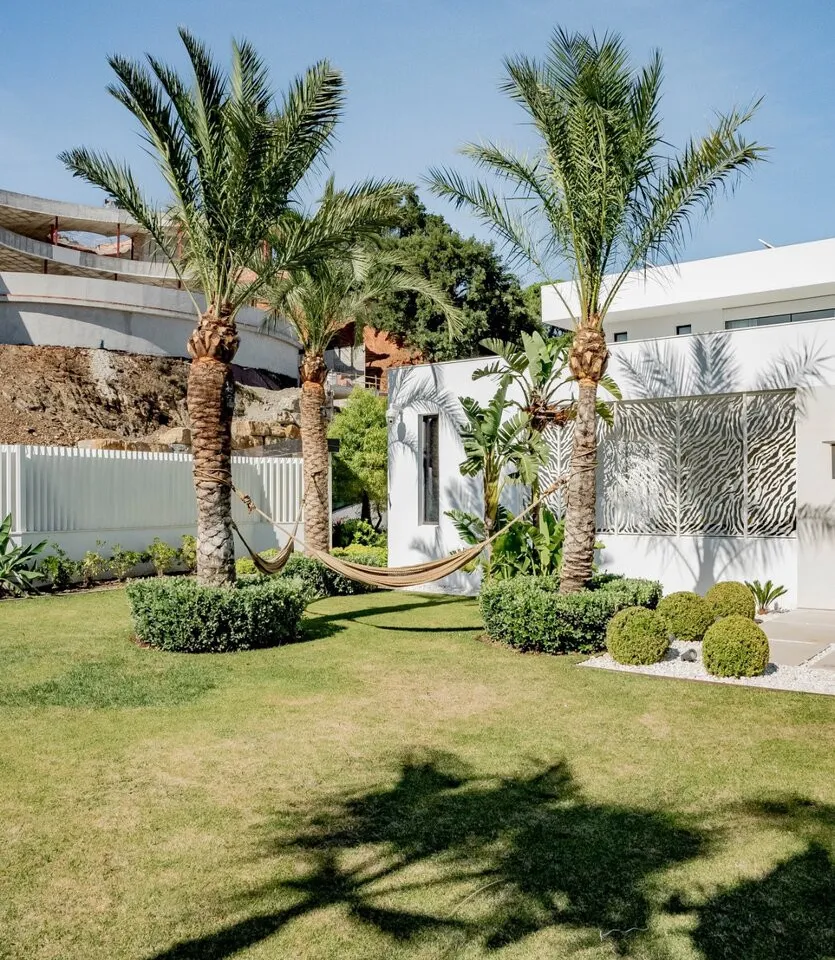 e0fb9dab-a0e1-4fce-a11b-b16597a237fd