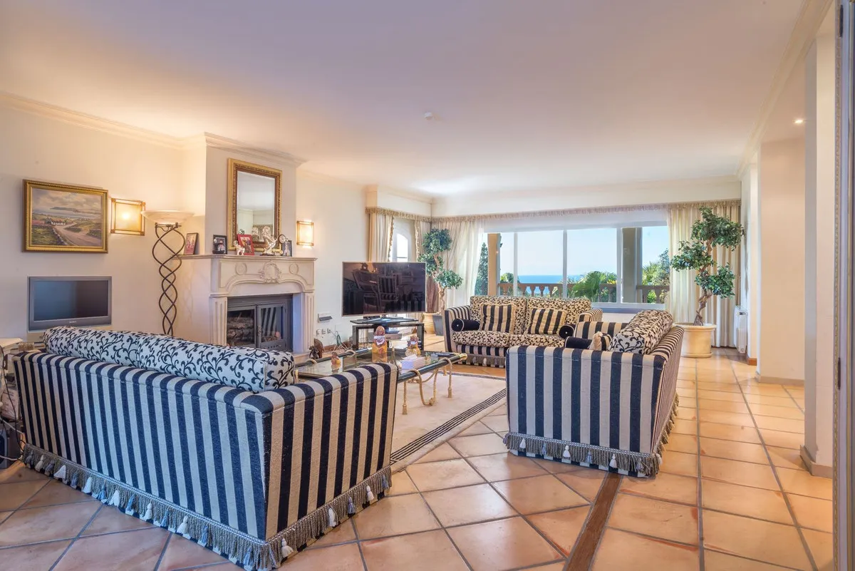 d53a4b7f-b51f-49d2-8442-40aecb86ff82