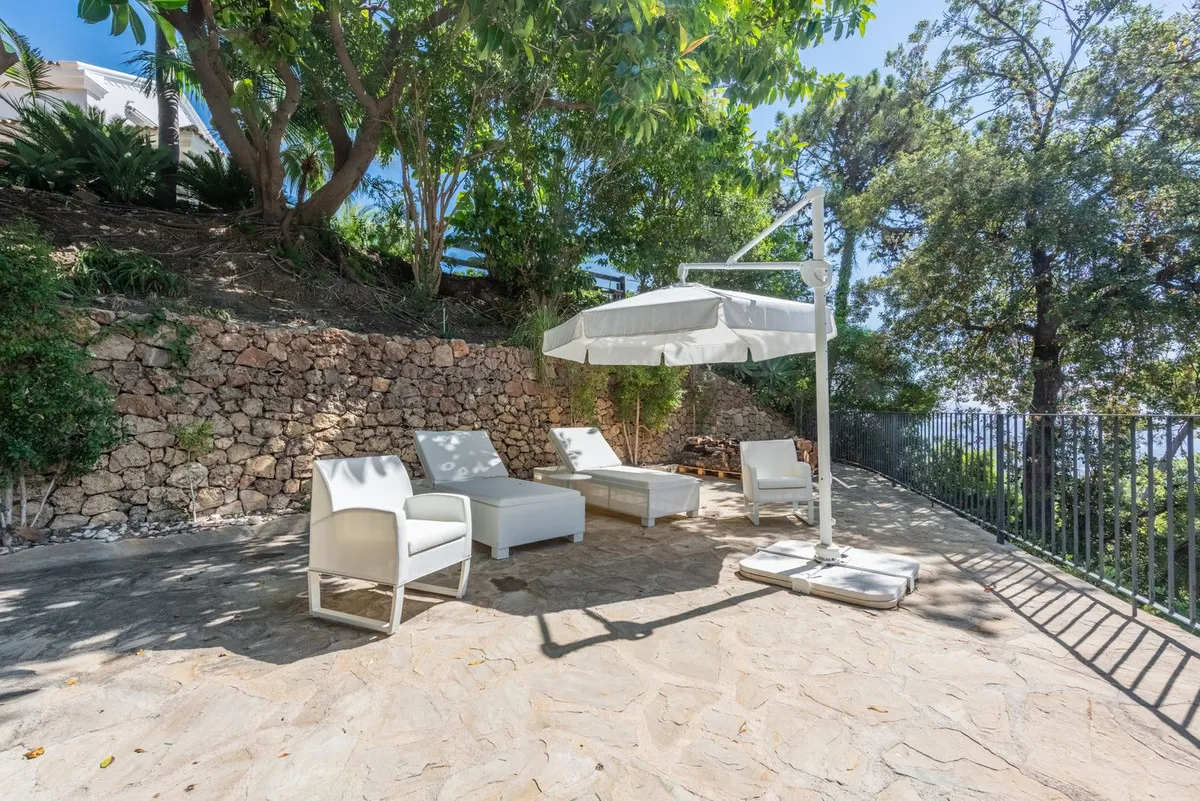 1e361b1d-38a3-4741-9fc8-3e4baa06642c