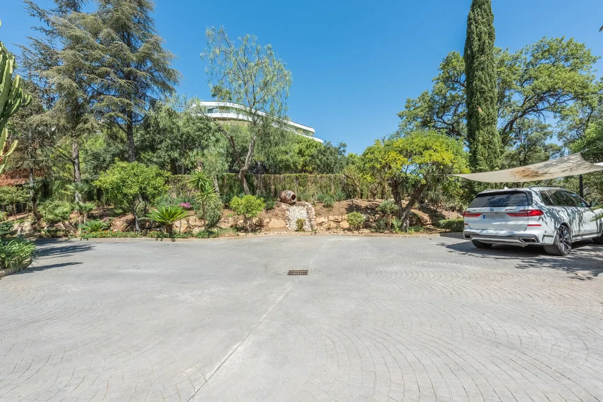 392ff85f-95bd-4f7d-a87d-fc078f55c143