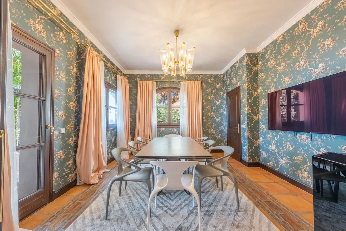 5e838350-a6fc-48d9-bc06-7ab877859bba