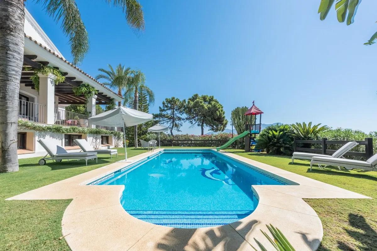 6e805d44-0459-43ad-8079-c7c6fb80fc6b