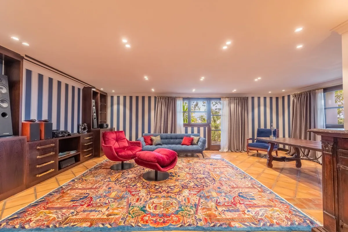 7b278025-4928-4bd7-b752-7c9ba4bee917