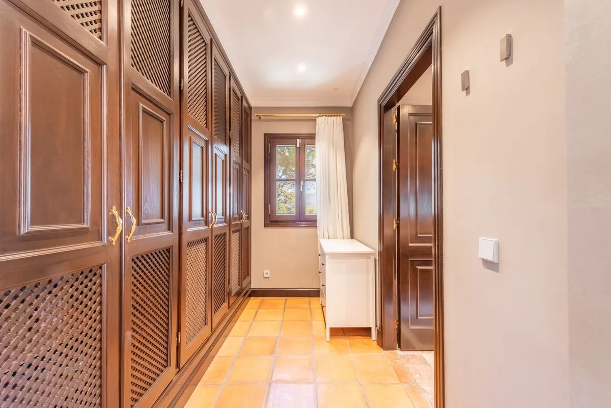 7ba1aab5-917e-47f4-9263-a5dc42048544