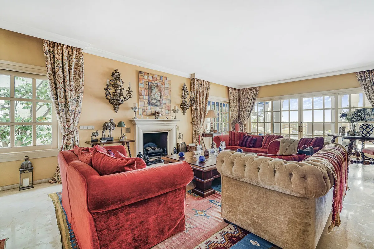 43f15e8a-bf16-4f35-9d09-a7d184fee7c9