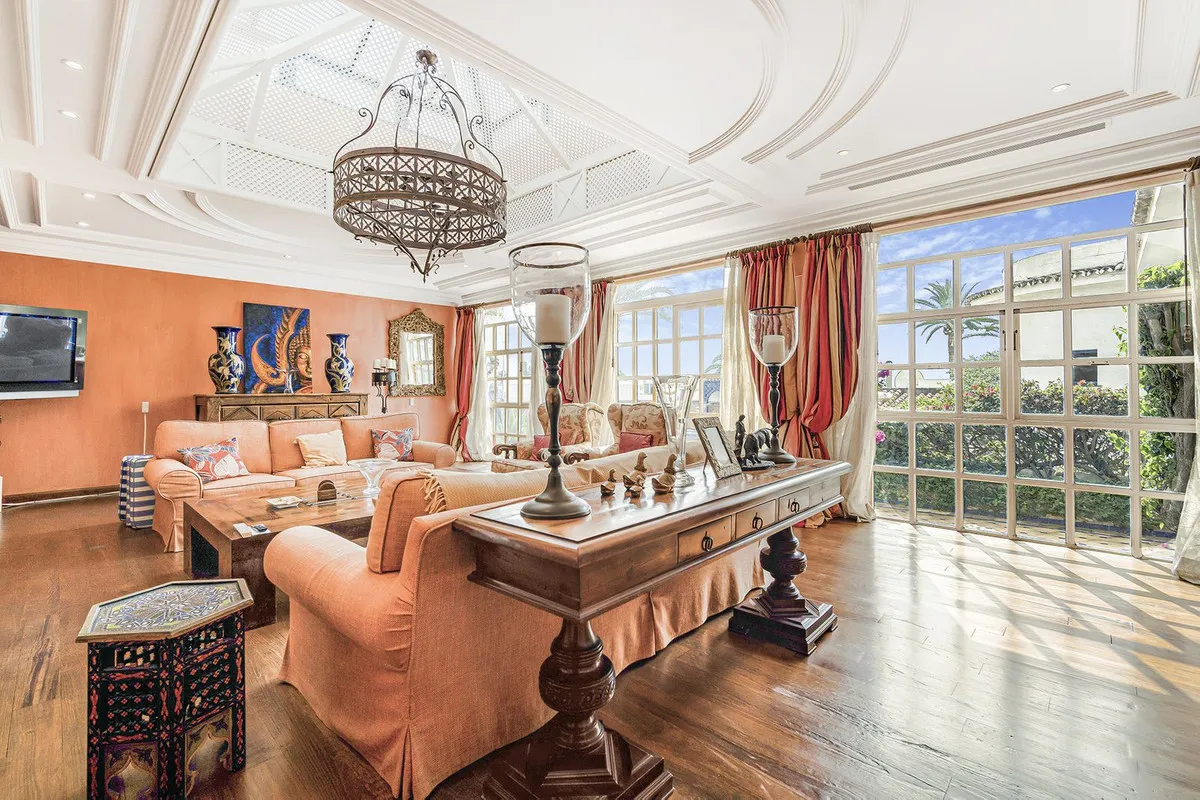 9cc6ff2d-d4fd-4ae3-9310-2027c2b33324