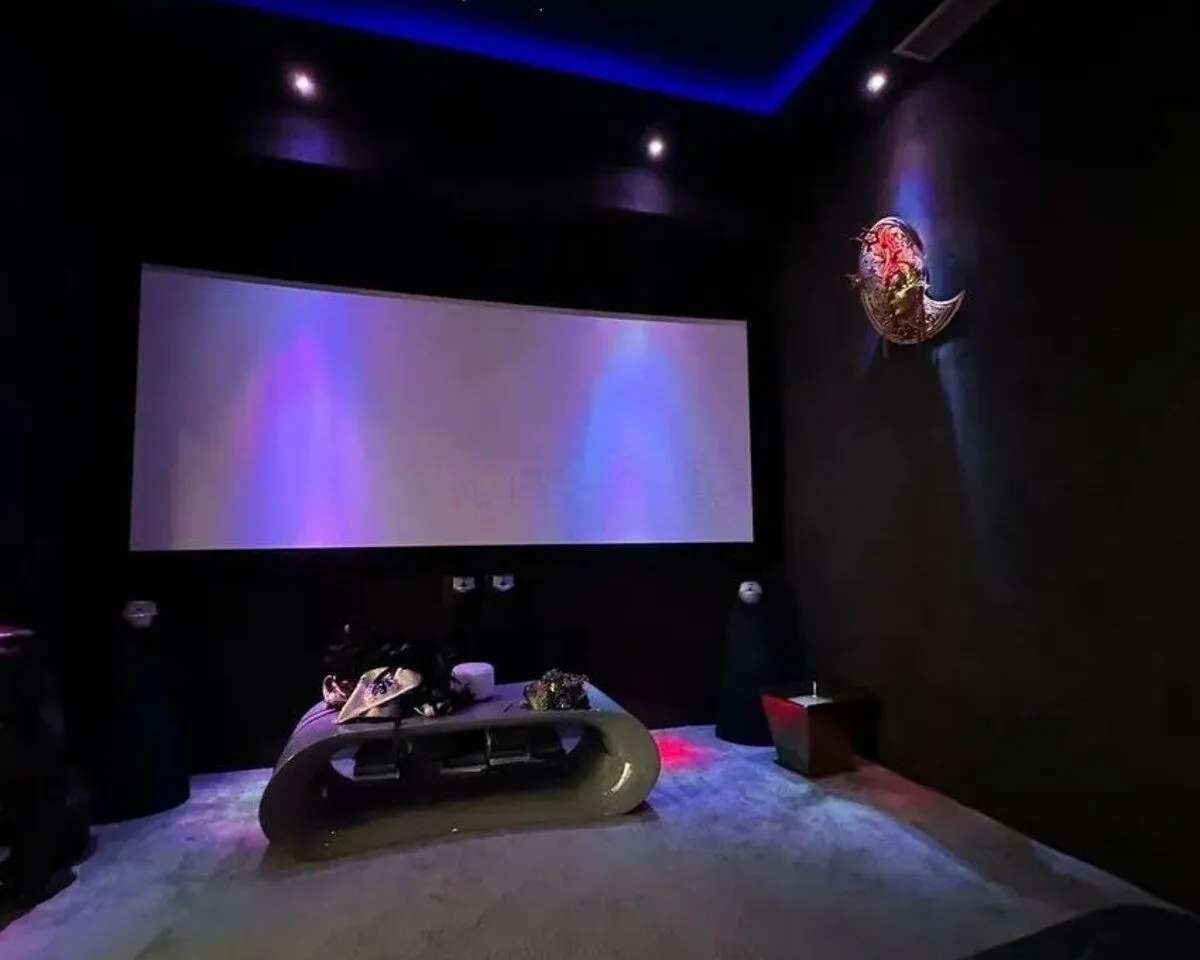 1c9bb0b6-cf9d-412e-bd49-3e5132e358b1