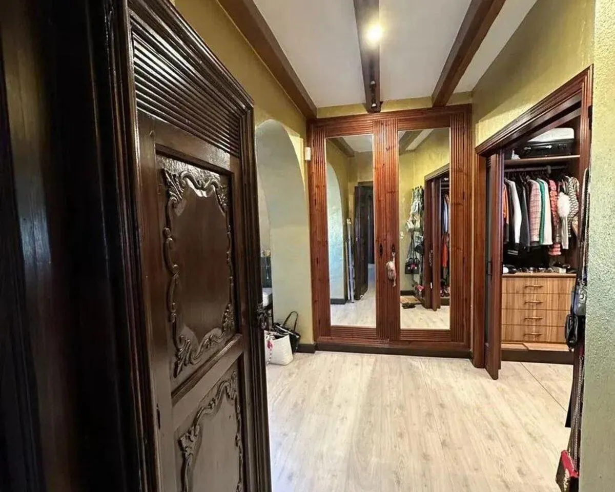 1e6fa573-03c1-4e33-9dd8-df1af71488b1