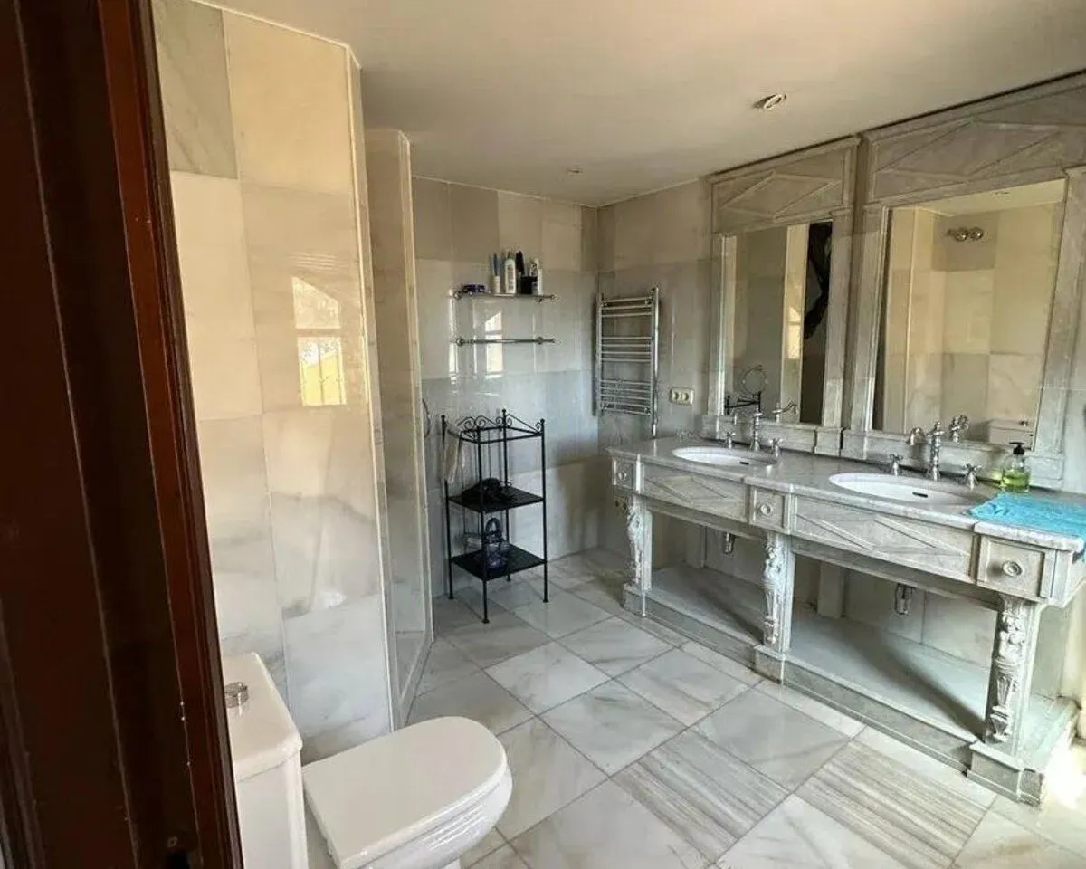 36984854-17d7-4cf5-819f-2b7daa8bbc0a