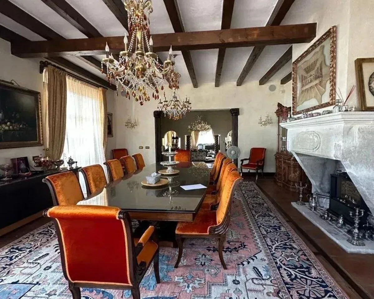 dfb72ab4-c968-4808-af61-467116e75cd4