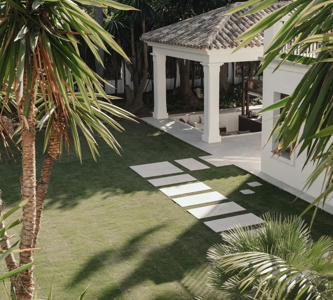 1e34273f-27f7-40d1-95d1-28be3b4f14e2