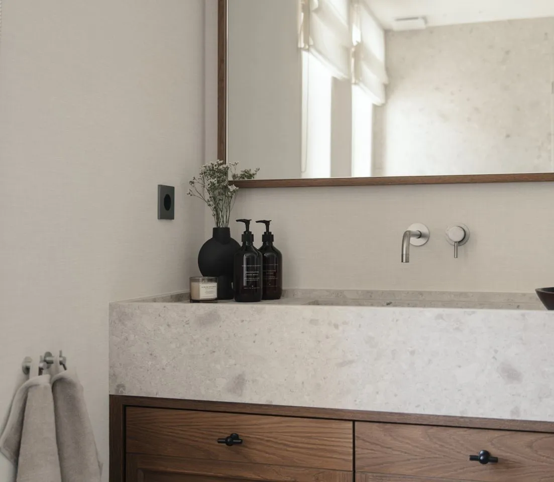 a447c864-93f8-4b7e-bf6c-5ec5b3681e64