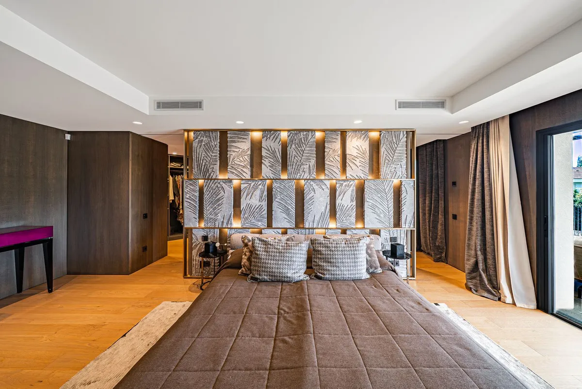 67dd2e99-db18-484f-9127-7c702e65a0c3