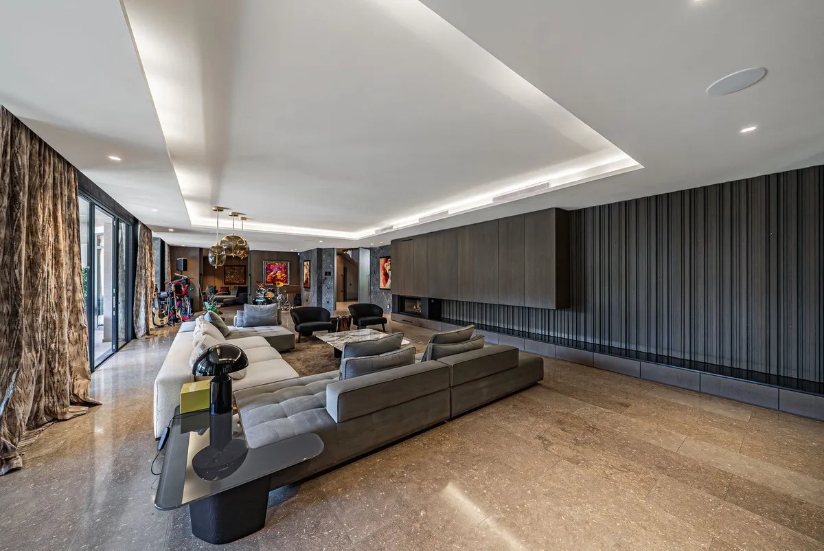 7fc4a0bf-6cd6-4a9a-b92f-2edd2f424440