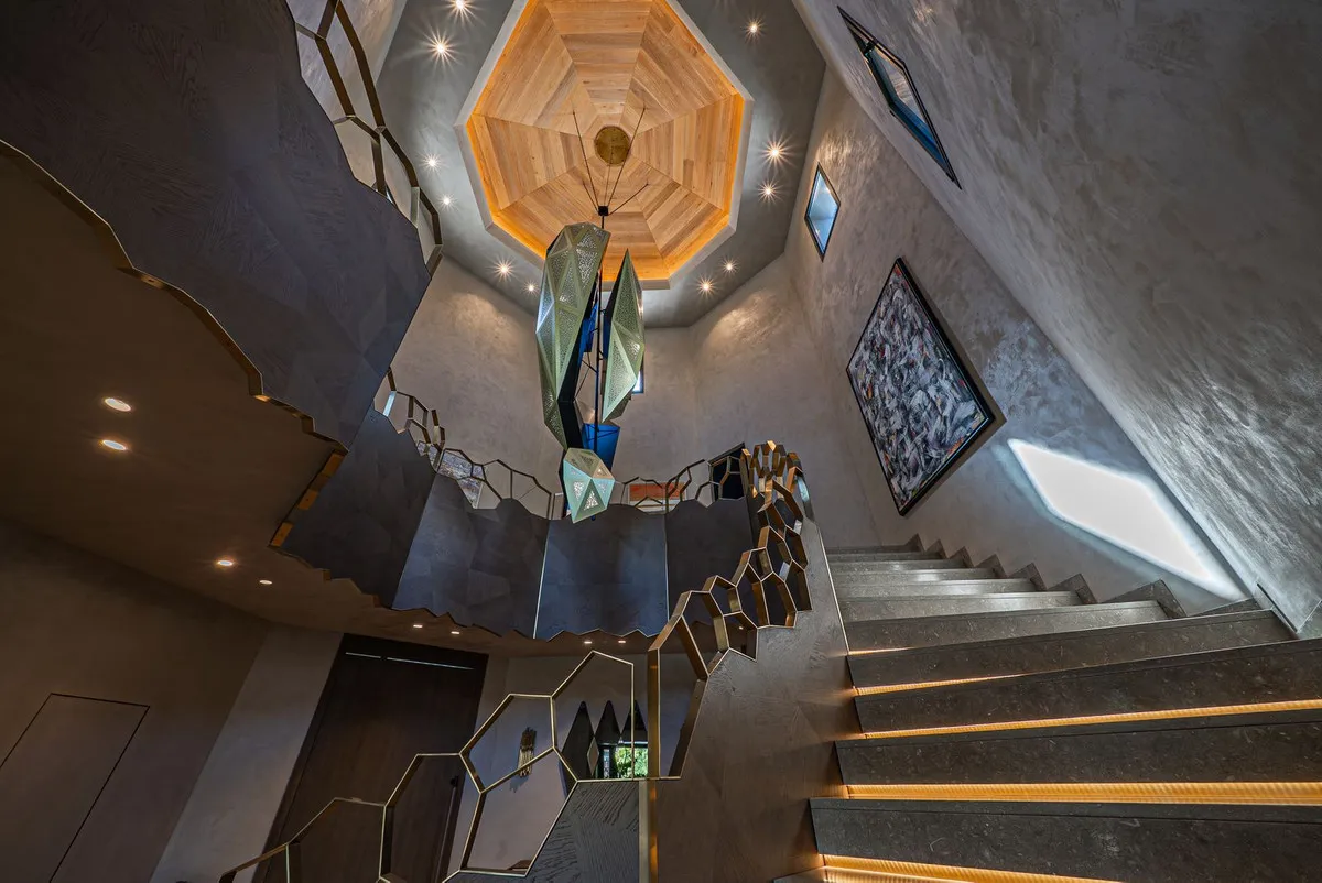 a0e37f1e-cf9e-475d-ace0-7c2ac2568ea5