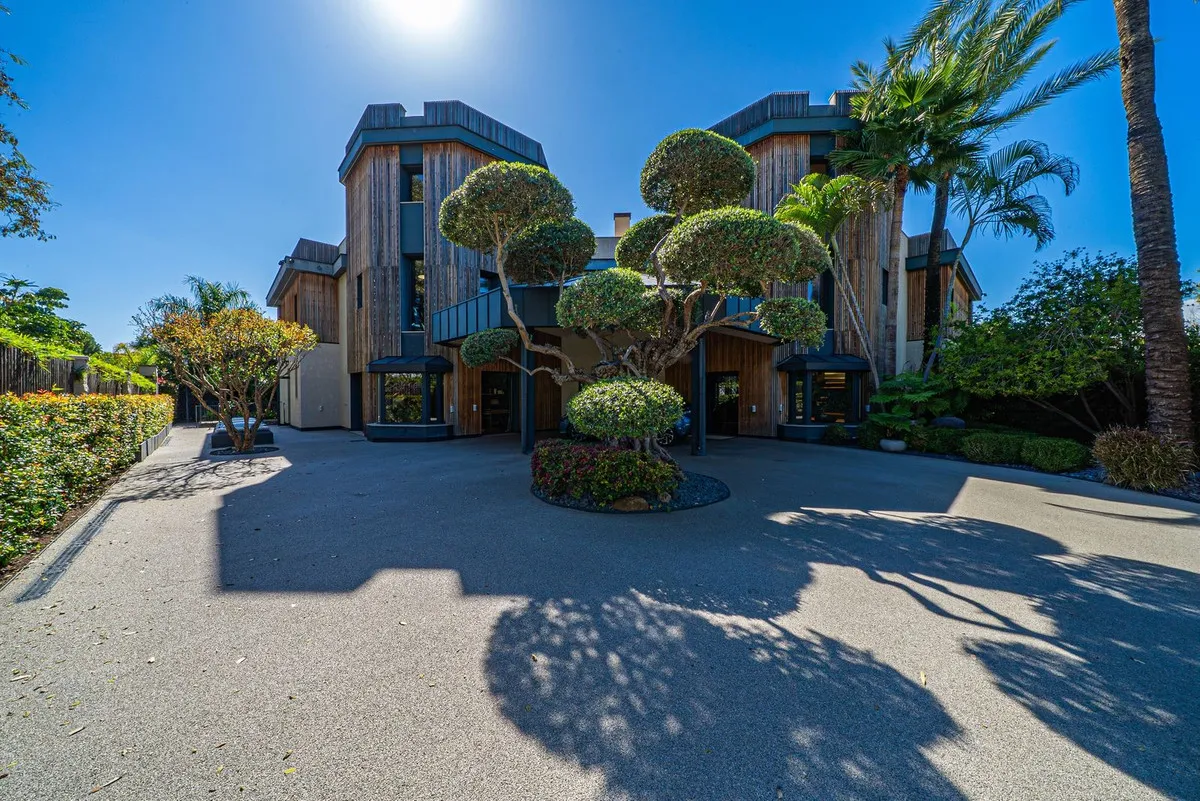 acd21c54-5fc4-4b05-9d4d-6261a7a0ebee