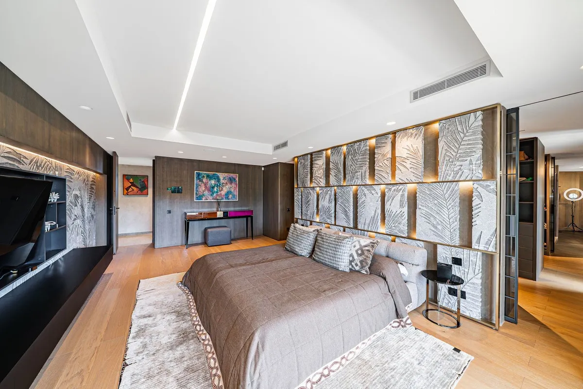 b2332a7f-77e7-4ae2-95e1-1b072303dbd7