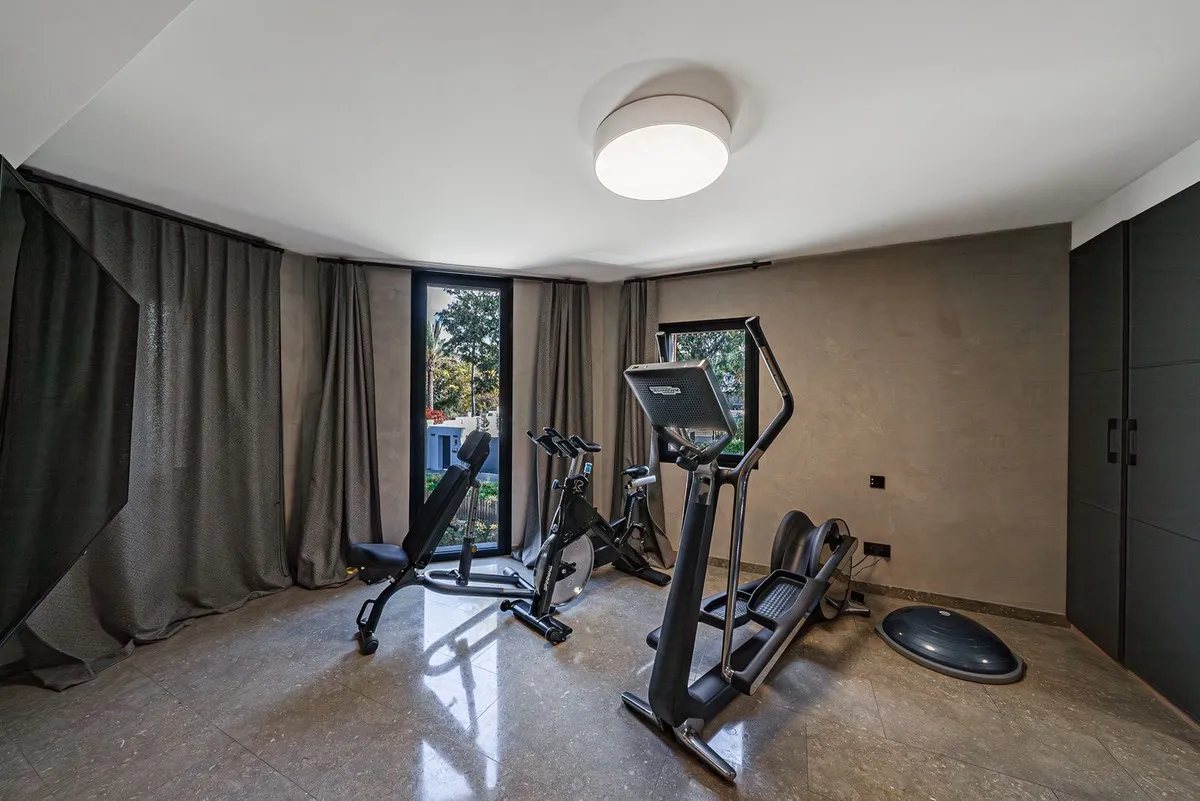 b734b215-5dc5-4b1f-8830-13e9a668ccec