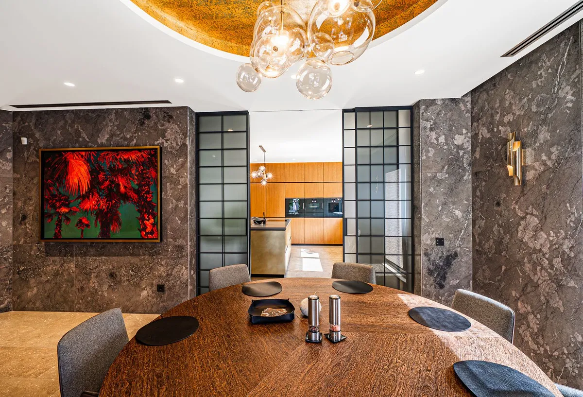 baf7772c-f0d0-4e67-802d-f79a96ca54ff