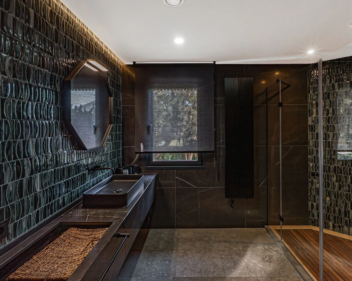 f919c6d3-4de8-4c1c-a8bf-71094e9b01c0