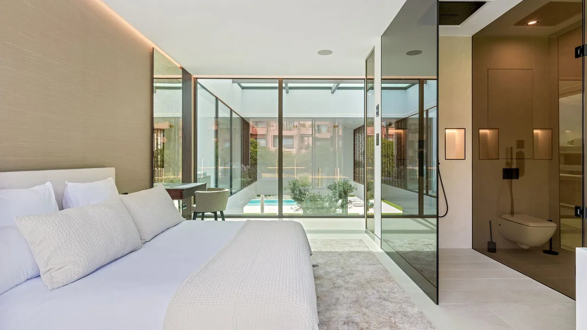 3ff942c5-d13a-4cc6-a5b8-893b13566928