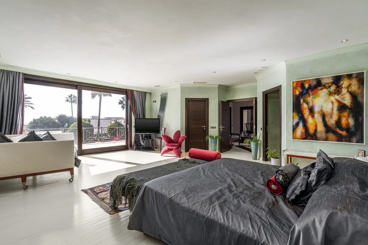 32aa3a85-a325-482f-9d00-e4c9be7497a3