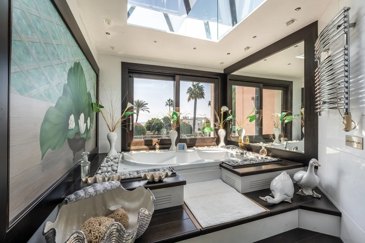 c464e93c-9ae2-4153-b3d1-5282640033c1