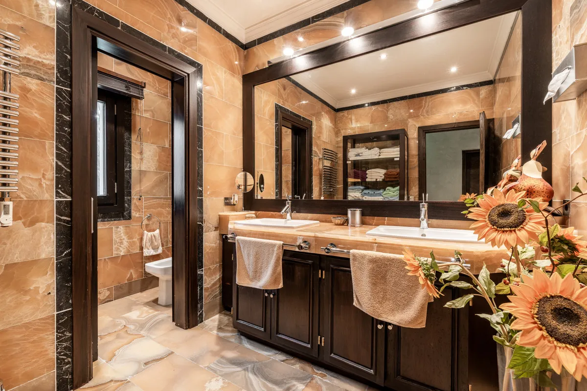 d24220c7-4002-4bcc-8dbe-8d95949c9831