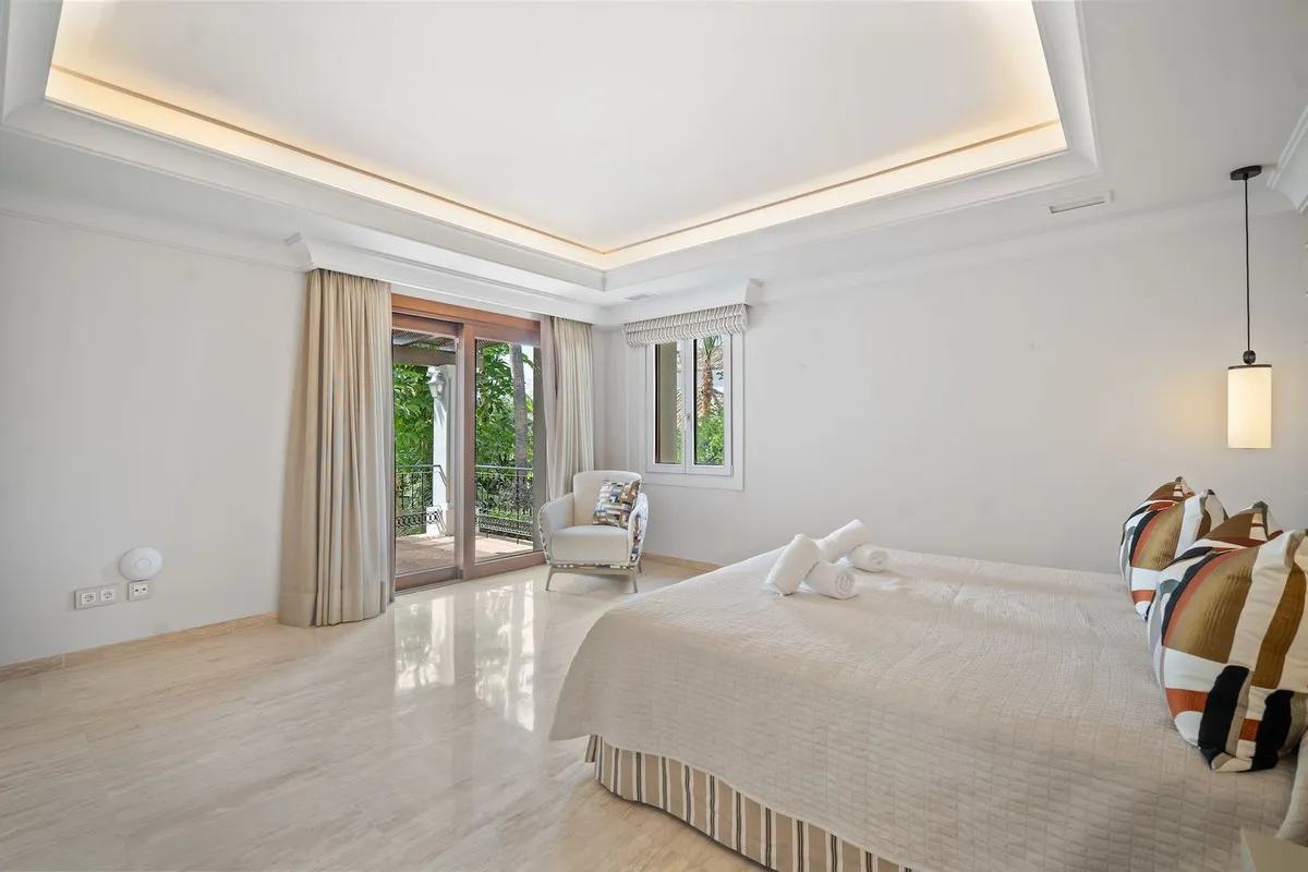 1c916acd-4e35-45ad-8e92-81e9be68e60e