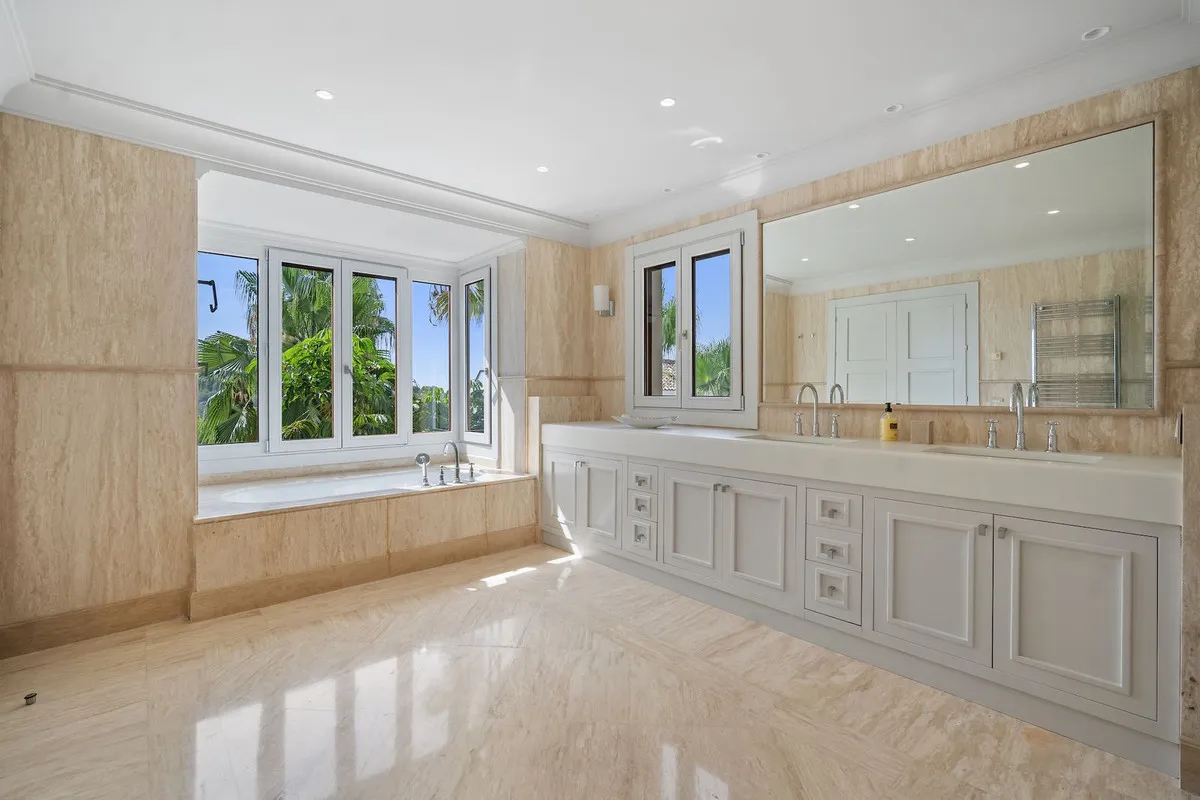 3834b63c-187e-4124-a398-2beef8ea2347