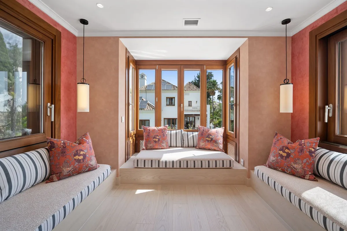 8992468d-bb4e-429c-9579-e8b70e64789d